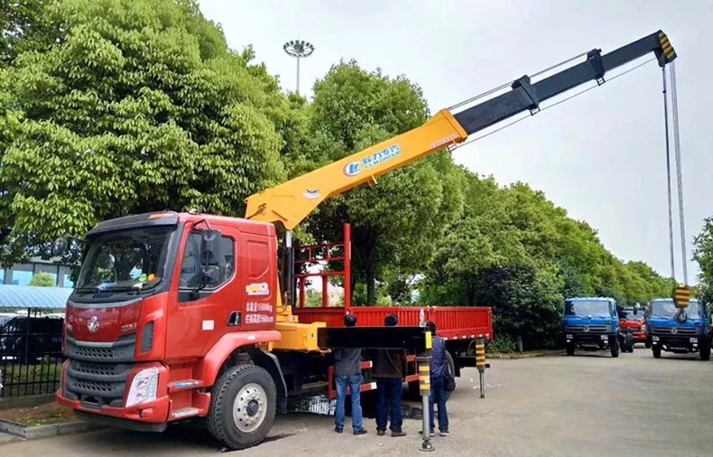 隨車起重設備，你值得重點關注的的行業(yè)發(fā)展趨勢