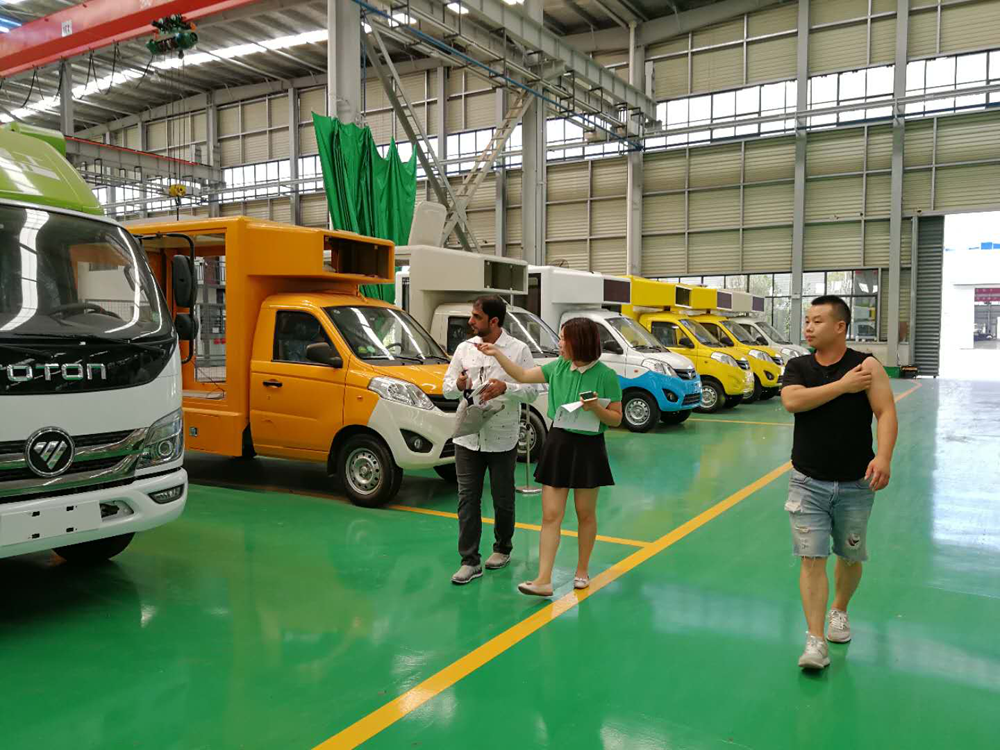 程力重工產(chǎn)品“精工制造、精益求精”——外貿(mào)出口客商不期而至，訂單紛至踏來